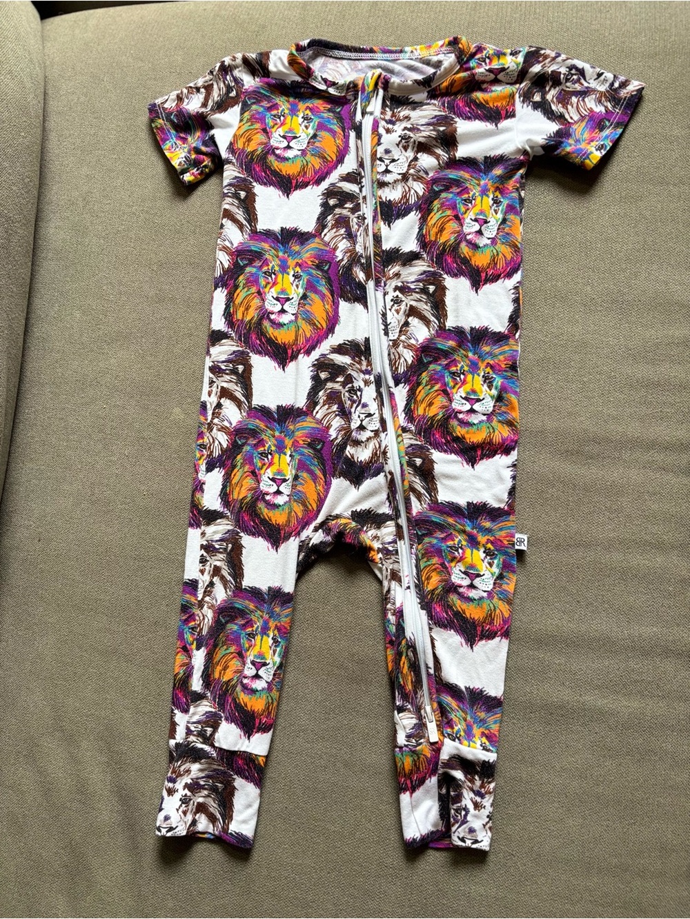 Multicolor Lion Bamboo-Blend Onesie Zip-up Pajamas. BUMS & ROSES